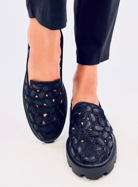 Mokasyny ażurowe REDONI BLACK Mokasyny ażurowe REDONI BLACK