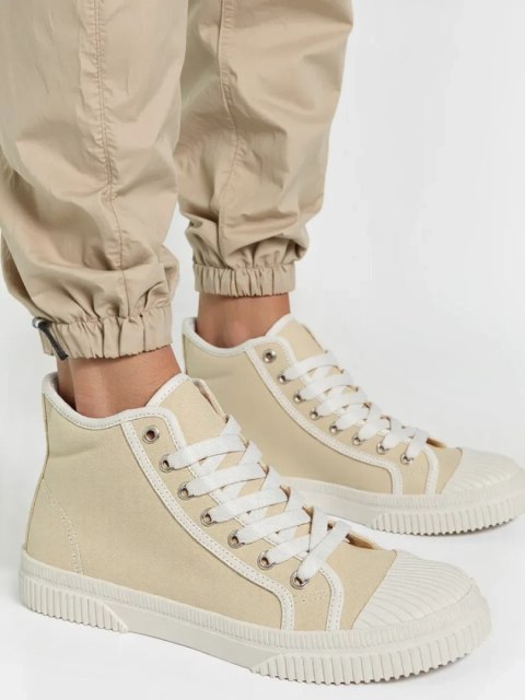 Damskie Trampki NOLVIA BEIGE Damskie Trampki NOLVIA BEIGE