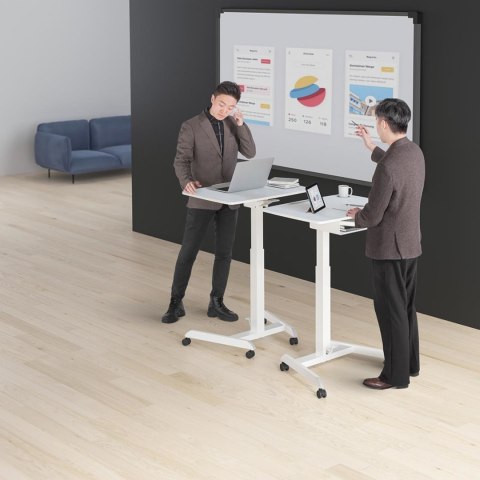 Stolik stojak pod laptopa odchylany regulowany z półką 80 x 56 cm 760 - 1130 mm Stolik stojak pod laptopa odchylany regulowany z półką 80 x 56 cm 760 - 1130 mm