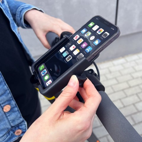 Metalowy uchwyt na telefon do roweru. hulajnogi czarny Metalowy uchwyt na telefon do roweru. hulajnogi czarny