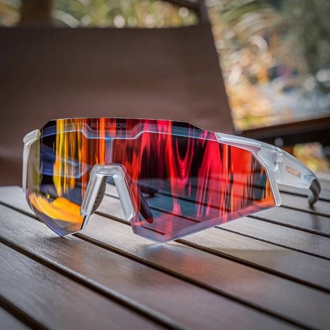 Okulary rowerowe fotochromowe z filtrami UV 400 UVA i UVB białe Okulary rowerowe fotochromowe z filtrami UV 400 UVA i UVB białe