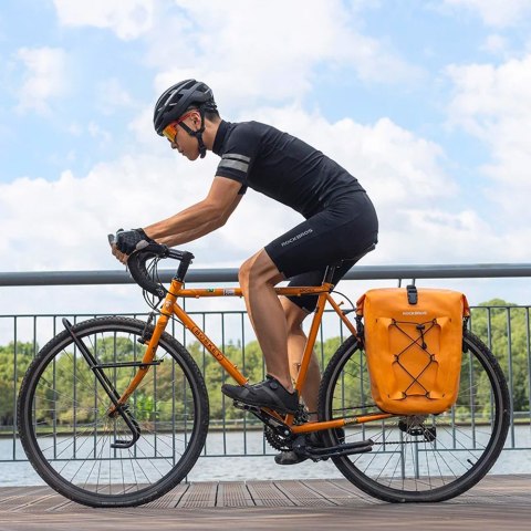 Torba rowerowa wodoodporna na bagażnik regulowana 25-32L pomarańczowa Torba rowerowa wodoodporna na bagażnik regulowana 25-32L pomarańczowa