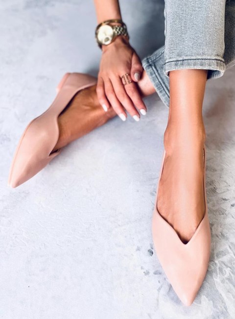 Baleriny z wycięciem AYANNA PINK Baleriny z wycięciem AYANNA PINK