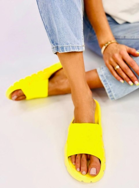 Klapki damskie WIND YELLOW Klapki damskie WIND YELLOW