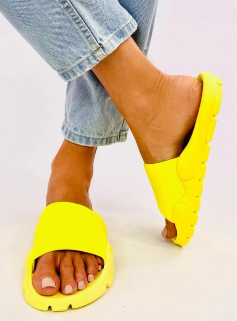 Klapki damskie WIND YELLOW Klapki damskie WIND YELLOW