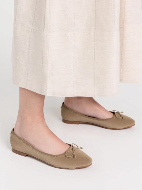 Damskie Baleriny BELLA KHAKI - Naturalny Minimalizm z Wyrafinowanym Akcentem