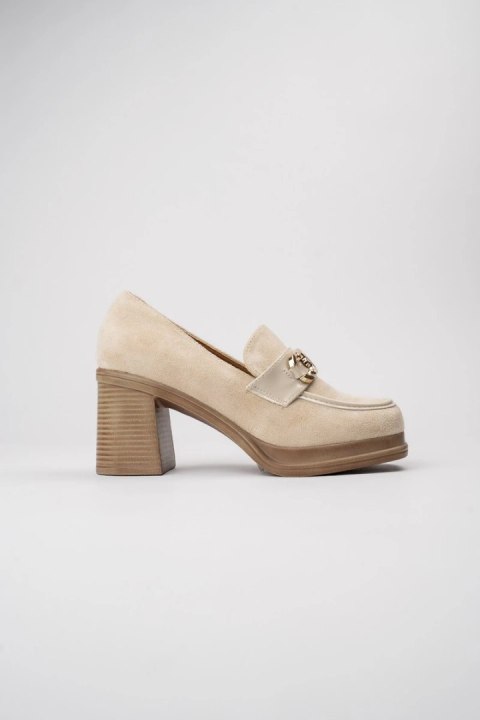 Damskie Loafersy LUX GRACE BEIGE - Elegancja i Stabilny Obcas Damskie Loafersy LUX GRACE BEIGE - Elegancja i Stabilny Obcas