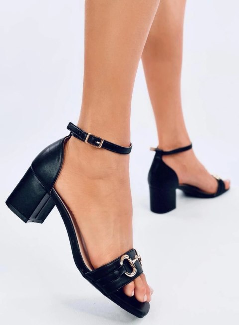 Sandałki na obcasie KSENIA BLACK Sandałki na obcasie KSENIA BLACK